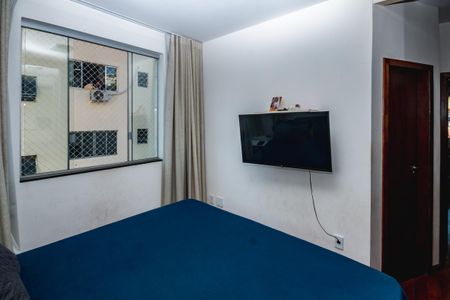 Apartamento à venda com 180m², 3 quartos e 4 vagasSuíte 