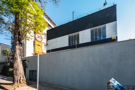 Apartamento à venda com 180m², 3 quartos e 4 vagasFachada