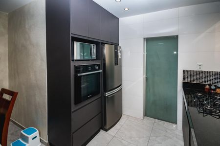 Apartamento à venda com 180m², 3 quartos e 4 vagasCozinha