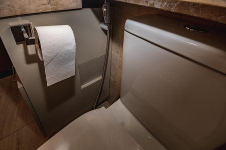 Apartamento à venda com 180m², 3 quartos e 4 vagasBanheiro social 1