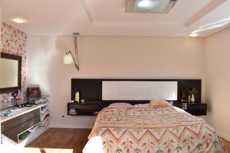 Casa para alugar com 420m², 4 quartos e 4 vagasSuíte 1