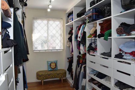 Casa para alugar com 420m², 4 quartos e 4 vagasCloset da Suíte 1