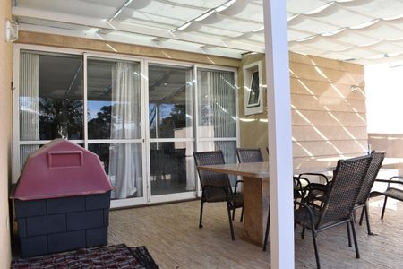 Casa para alugar com 420m², 4 quartos e 4 vagasÁrea externa