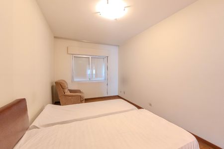 Apartamento à venda com 140m², 3 quartos e 2 vagas Apartamento à venda com 140m², 3 quartos e 2 vagasSuíte 1