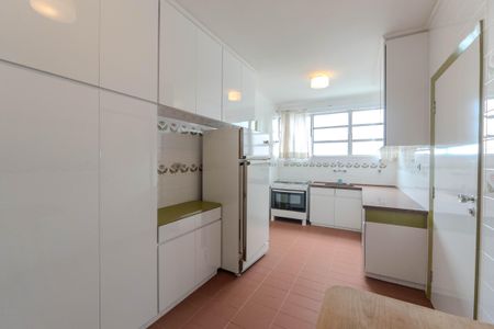 Apartamento à venda com 140m², 3 quartos e 2 vagas Apartamento à venda com 140m², 3 quartos e 2 vagasCozinha