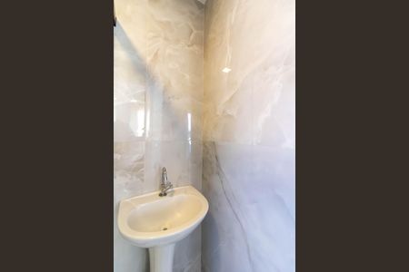 Banheiro  de apartamento à venda com 1 quarto, 42m² em Vila Sao Joao, Guarulhos