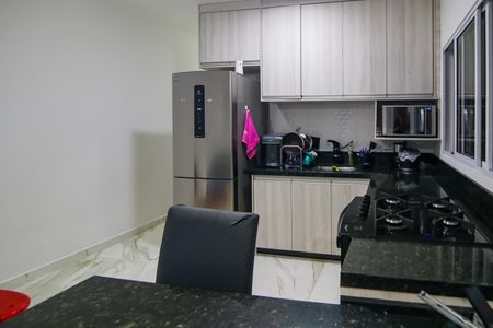 Casa para alugar com 85m², 2 quartos e 2 vagas Casa para alugar com 85m², 2 quartos e 2 vagasCozinha