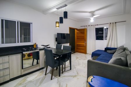 Casa para alugar com 85m², 2 quartos e 2 vagas Casa para alugar com 85m², 2 quartos e 2 vagasCozinha