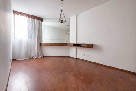 Apartamento para alugar com 110m², 3 quartos e 1 vagaSuíte