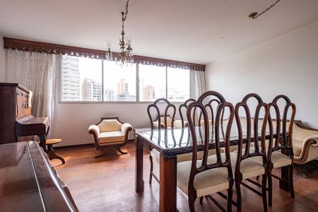 Apartamento para alugar com 110m², 3 quartos e 1 vagaSala