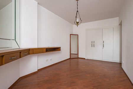 Apartamento para alugar com 110m², 3 quartos e 1 vagaSuíte