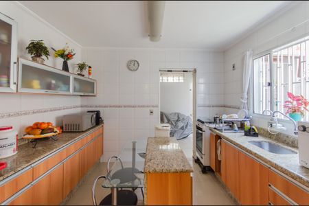 Casa à venda com 140m², 3 quartos e 2 vagas Casa à venda com 140m², 3 quartos e 2 vagasCozinha