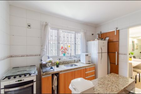 Casa à venda com 140m², 3 quartos e 2 vagas Casa à venda com 140m², 3 quartos e 2 vagasCozinha