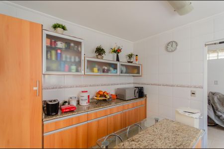 Casa à venda com 140m², 3 quartos e 2 vagas Casa à venda com 140m², 3 quartos e 2 vagasCozinha