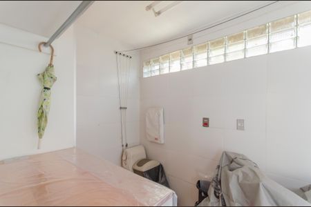 Casa à venda com 140m², 3 quartos e 2 vagas Casa à venda com 140m², 3 quartos e 2 vagasÁrea de Serviço