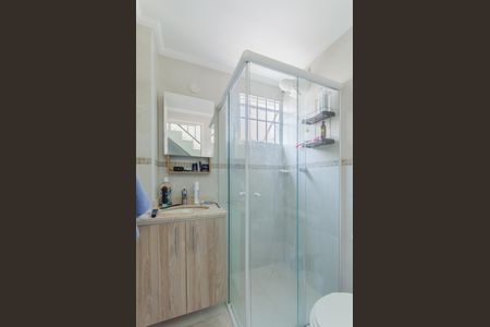 Casa à venda com 140m², 3 quartos e 2 vagas Casa à venda com 140m², 3 quartos e 2 vagasBanheiro Social