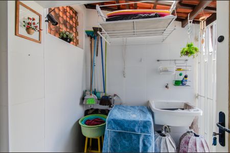 Casa à venda com 140m², 3 quartos e 2 vagas Casa à venda com 140m², 3 quartos e 2 vagasÁrea de Serviço