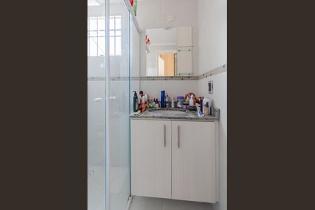 Casa à venda com 140m², 3 quartos e 2 vagas Casa à venda com 140m², 3 quartos e 2 vagasBanheiro da Suíte