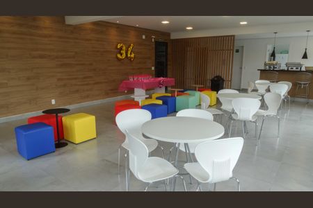 Apartamento à venda com 53m², 2 quartos e 1 vagaÁrea comum