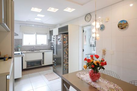 Apartamento à venda com 184m², 3 quartos e 3 vagasCozinha