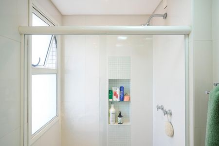 Apartamento à venda com 184m², 3 quartos e 3 vagasBanheiro da Suíte 2