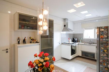 Apartamento à venda com 184m², 3 quartos e 3 vagasCozinha