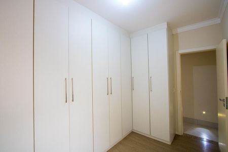 Apartamento à venda com 80m², 3 quartos e 2 vagasQuarto 1