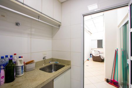 Apartamento à venda com 80m², 3 quartos e 2 vagasÁrea de serviço