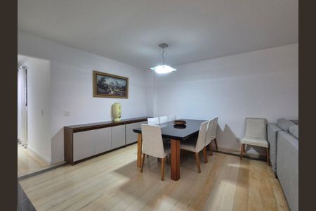 Apartamento à venda com 180m², 3 quartos e 2 vagasSala