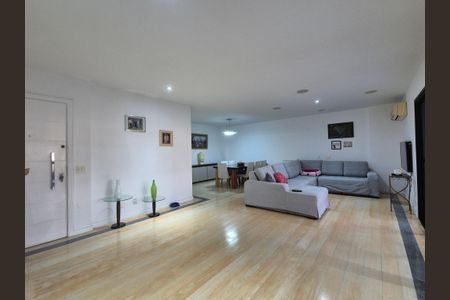 Apartamento à venda com 180m², 3 quartos e 2 vagasSala