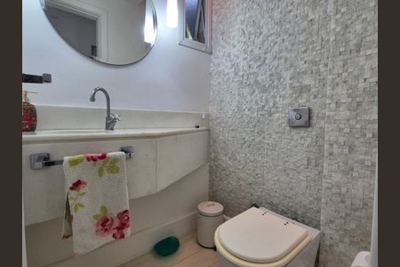 Apartamento à venda com 180m², 3 quartos e 2 vagasLavabo