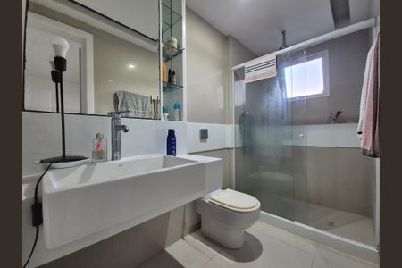 Apartamento à venda com 180m², 3 quartos e 2 vagasBanheiro da Suíte