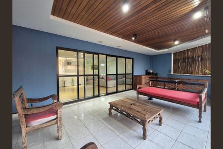 Apartamento à venda com 180m², 3 quartos e 2 vagasVaranda