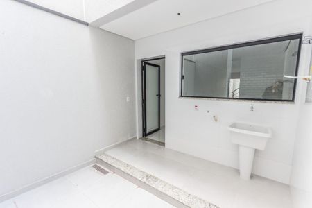 Casa à venda com 3 quartos, 110m² em Jardim Avelino, São Paulo