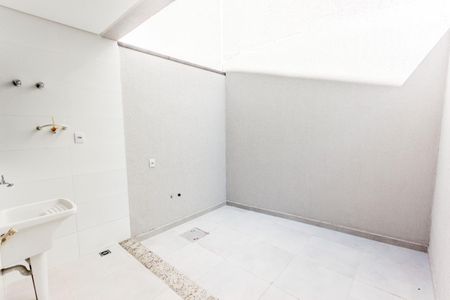 Casa à venda com 3 quartos, 110m² em Jardim Avelino, São Paulo