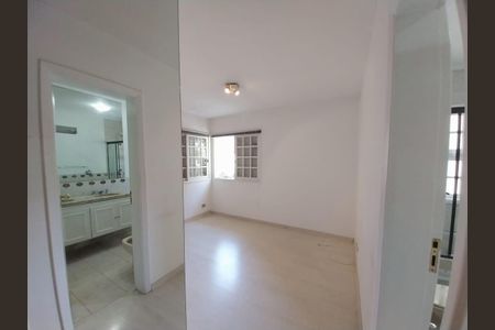 Casa à venda com 4 quartos, 285m² em Vila Progredior, São Paulo