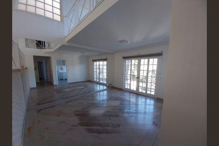 Casa à venda com 4 quartos, 285m² em Vila Progredior, São Paulo