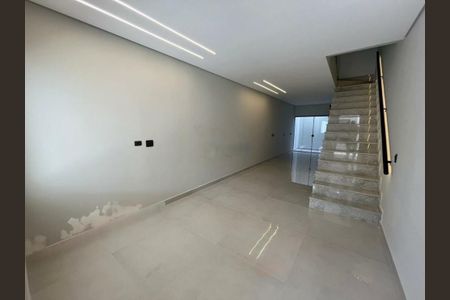 Casa à venda com 145m², 3 quartos e 2 vagas