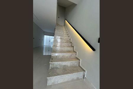 Casa à venda com 145m², 3 quartos e 2 vagas