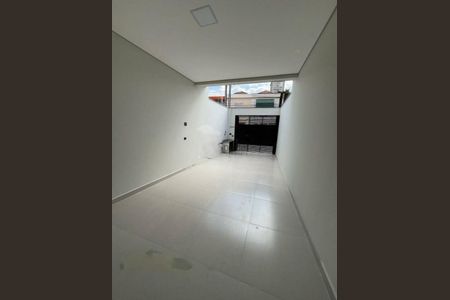 Casa à venda com 145m², 3 quartos e 2 vagas