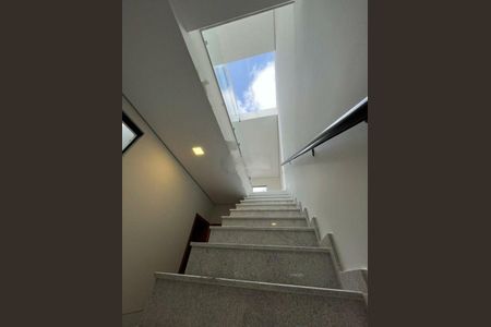 Casa à venda com 145m², 3 quartos e 2 vagas