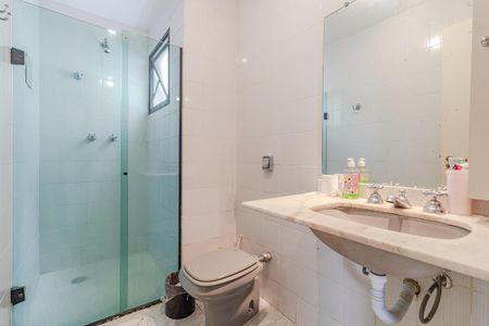 Banheiro da Suíte 1 de apartamento à venda com 2 quartos, 124m² em Pinheiros, São Paulo