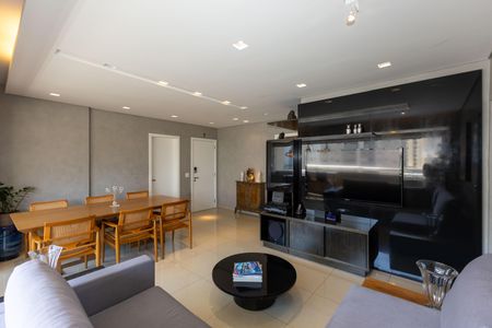 Apartamento à venda com 115m², 3 quartos e 2 vagas Apartamento à venda com 115m², 3 quartos e 2 vagasSala de TV