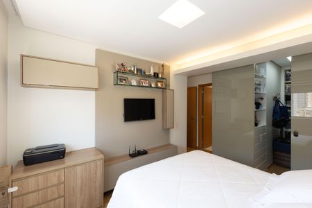 Apartamento à venda com 115m², 3 quartos e 2 vagas Apartamento à venda com 115m², 3 quartos e 2 vagasSuíte