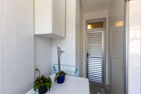 Apartamento à venda com 115m², 3 quartos e 2 vagas Apartamento à venda com 115m², 3 quartos e 2 vagasÁrea de Serviço