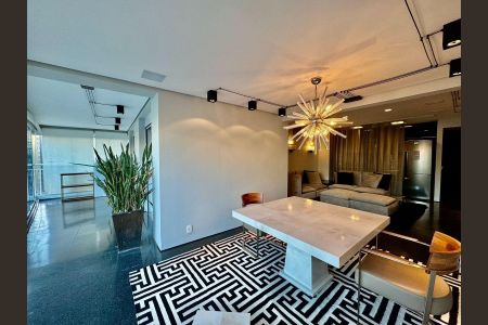 Apartamento à venda com 2 quartos, 80m² em Vila Nova Conceição, São Paulo