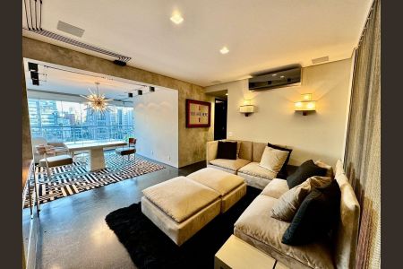 Apartamento à venda com 2 quartos, 80m² em Vila Nova Conceição, São Paulo