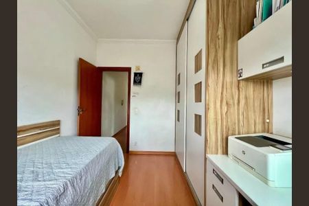 Casa à venda com 3 quartos, 238m² em Copacabana, Belo Horizonte