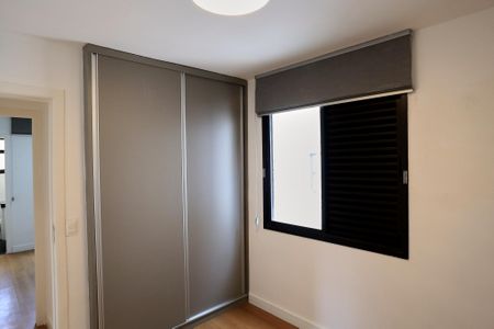 Apartamento à venda com 268m², 4 quartos e 6 vagasQuarto 2