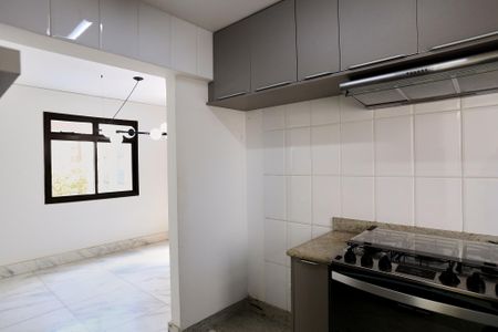 Apartamento à venda com 268m², 4 quartos e 6 vagasCozinha